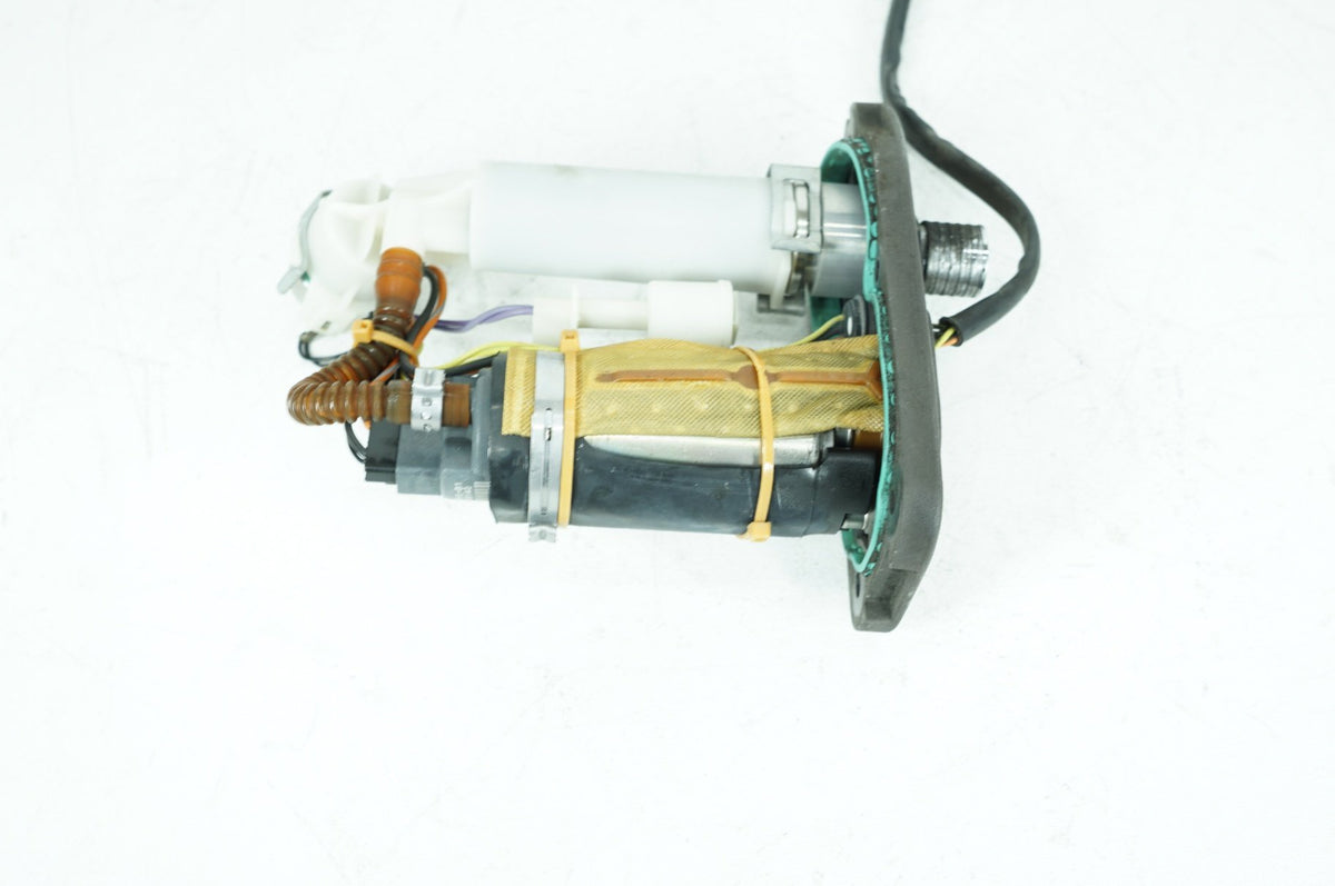 2007 Harley Sportster XL1200 C Custom OEM Fuel Pump Gas Gasoline Petrol Sending