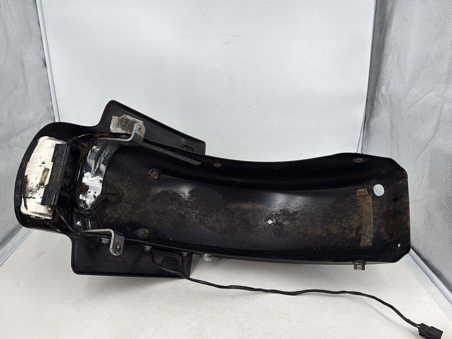 2008 - 2016 Harley-Davidson Touring Street Glide Rear Wheel Fender & Turn Signals Bar 59731-09