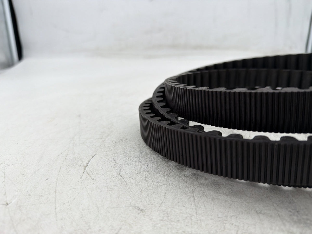 2012 Harley Street Glide Touring FLHX OEM Rear Drive Belt 40024-09 140T 1"