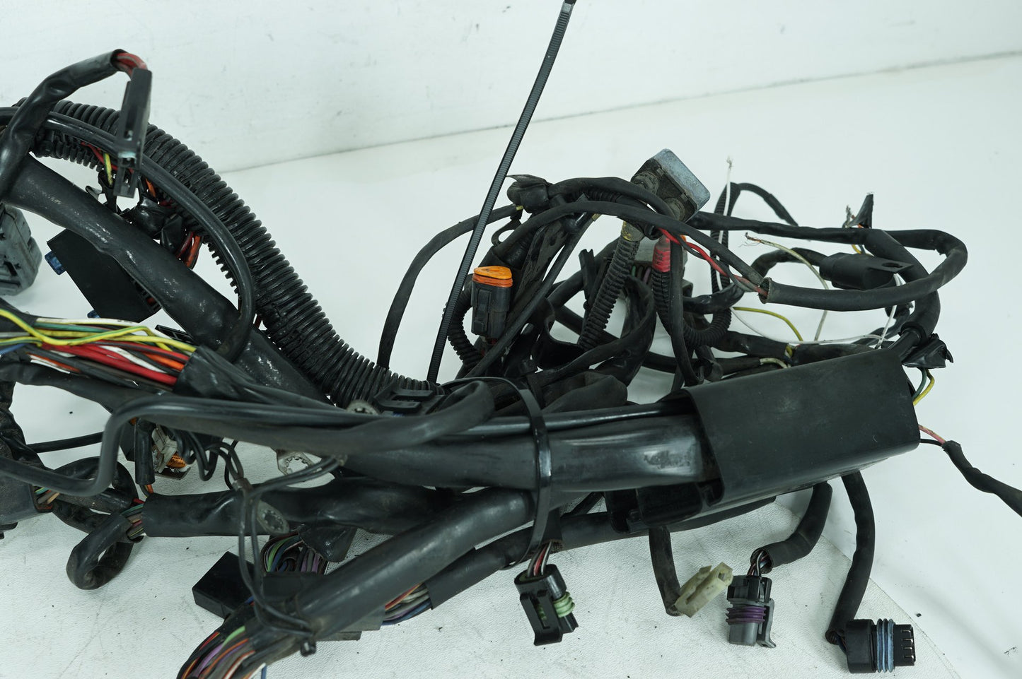 2000 - 2006 Harley-Davidson Softail Deuce Main Wire Wiring Harness Loom 70216-01