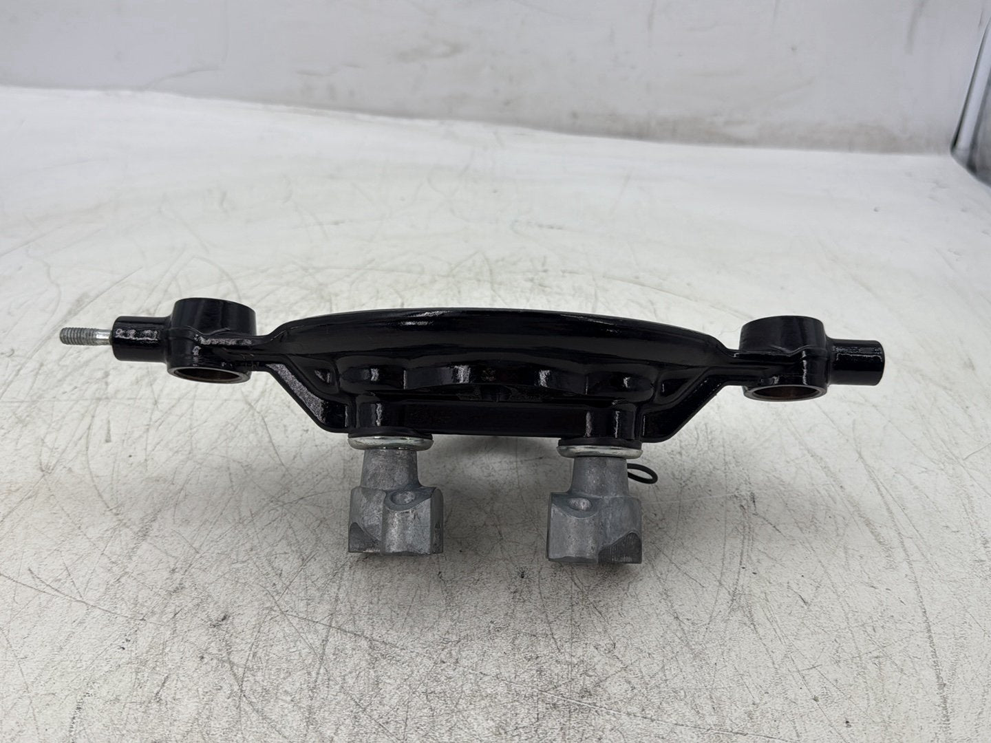 2006 Harley Road King Touring FLHRCI Classic OEM Front Fork Upper Triple Tree Clamps