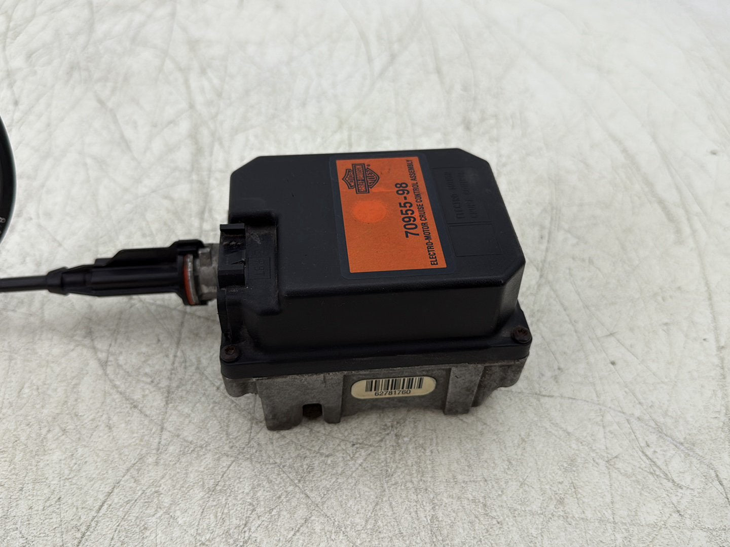 1998 Harley Touring FLHTCUI Electra Glide Ultra OEM Cruise Control Actuator 70955-98