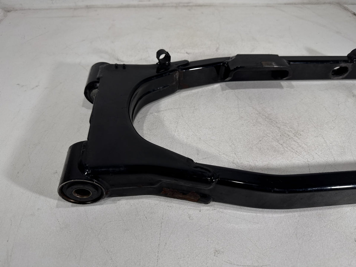 2001 Harley Electra Glide Touring Classic OEM Rear Fork Swingarm Swing Arm