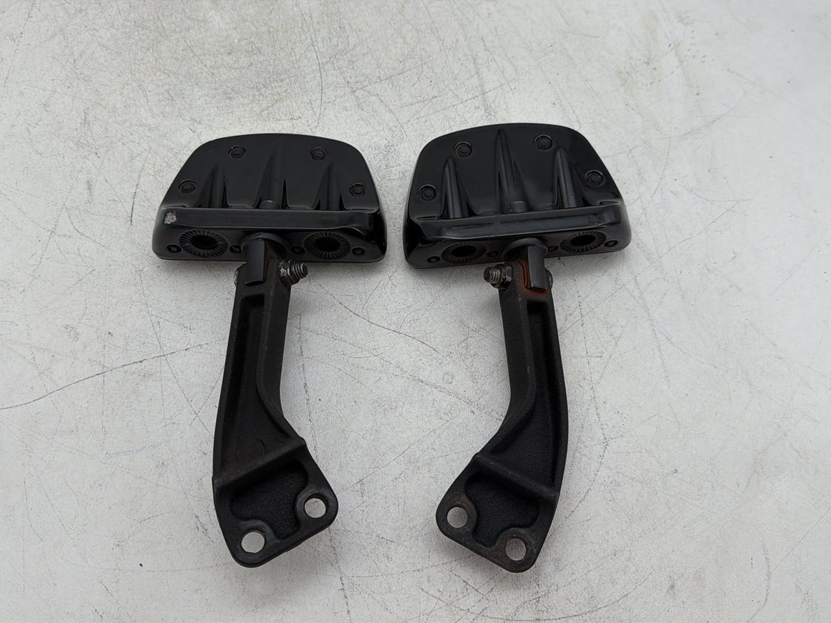2009 Harley Dyna Street Bob FXDB OEM Passenger Left & Right Foot Pegs
