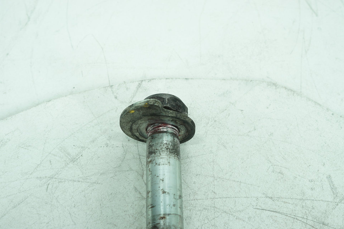 2007 - 2016 Harley-Davidson Touring CVO Street Glide Screamin Rear Wheel Axle Bolt Shaft 41056-09