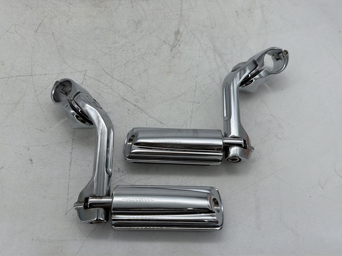 2007 Harley Electra Glide Touring Ultra OEM Front Right Left Highway Foot Pegs