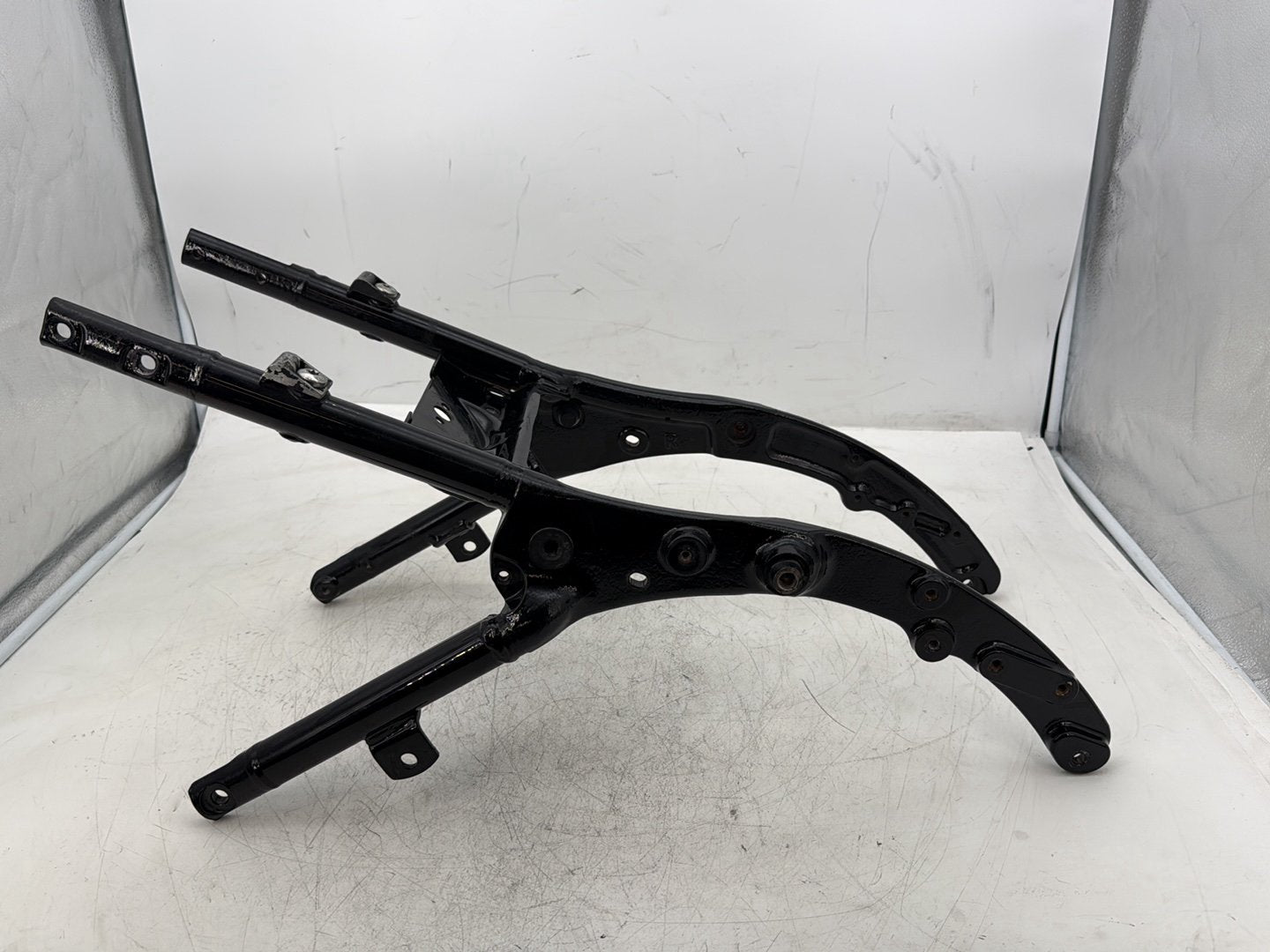 2012 Harley Road Glide Touring FLTRX Custom OEM Rear Back Sub Frame Rail Bar 48079-09BHP