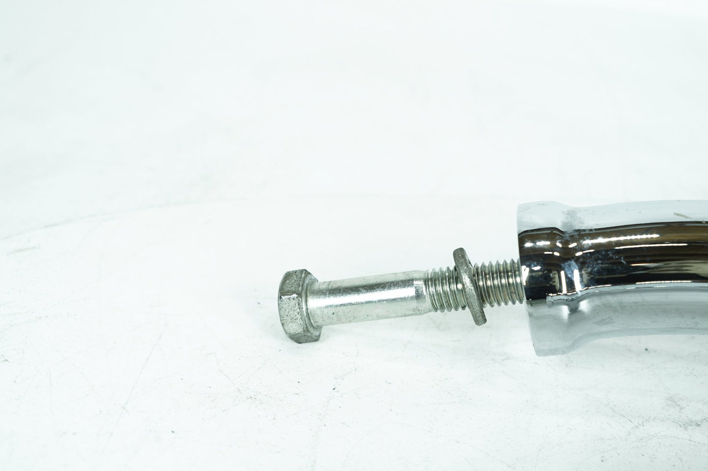 1999 - 2006 Harley-Davidson Softail Deluxe Front Handlebar Riser Top Clamp Chrome 55903-05
