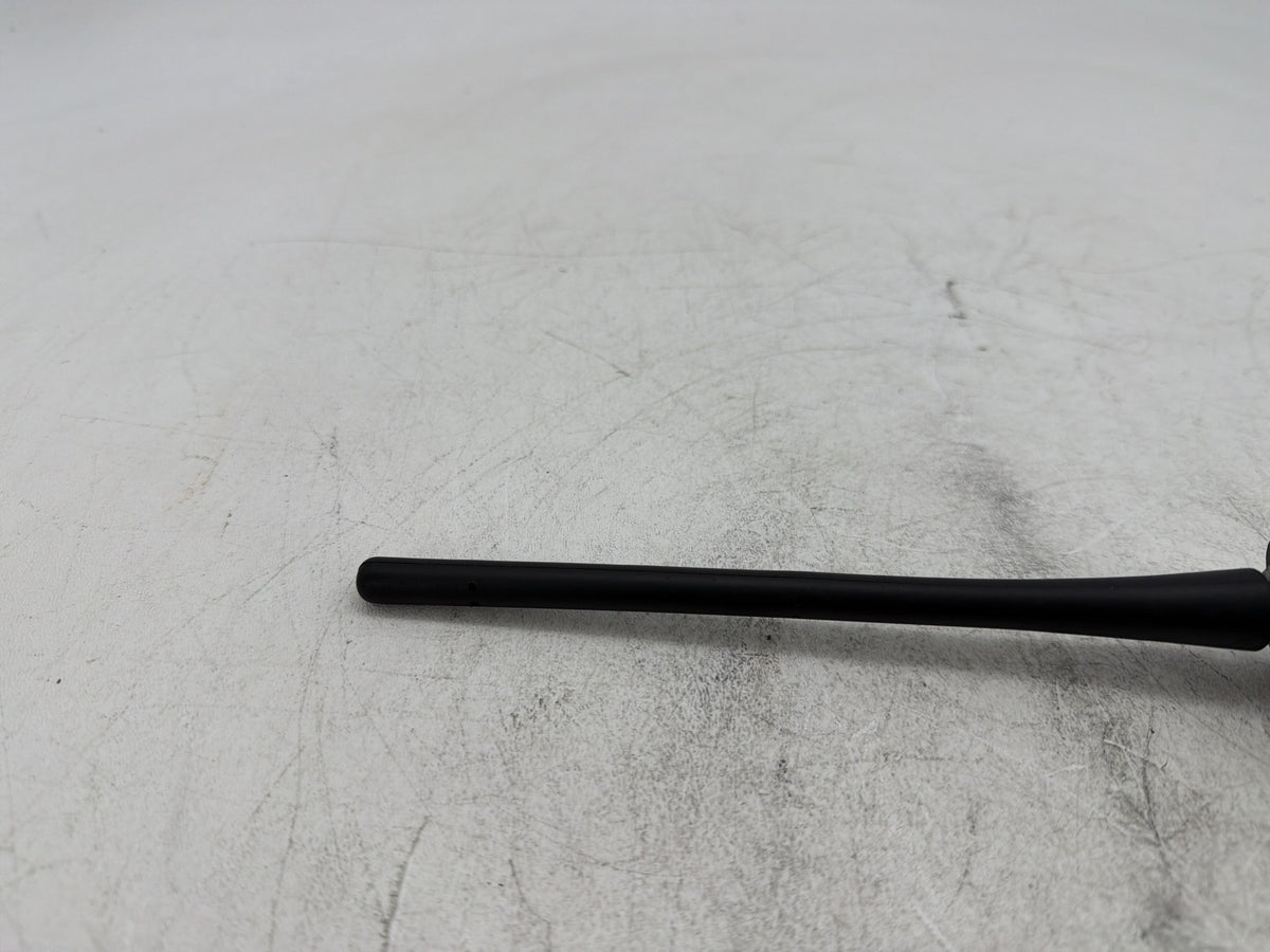 2012 Harley Street Glide Touring FLHX OEM Audio Radio Antenna Mast FM AM