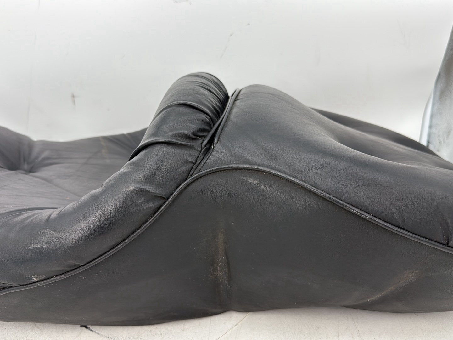 1999 - 2006 Harley-Davidson Touring Electra Glide Passenger Rider Driver Seat Saddle 51704-05
