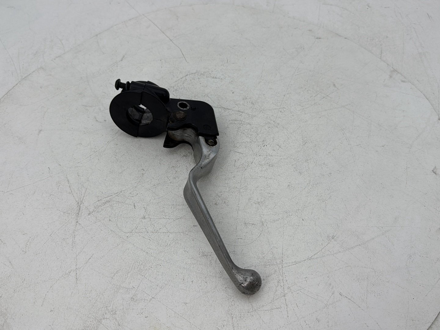 1999 - 2006 Harley-Davidson Touring Electra Glide Ultra Front Left Hand Clutch Control Lever 38608-96