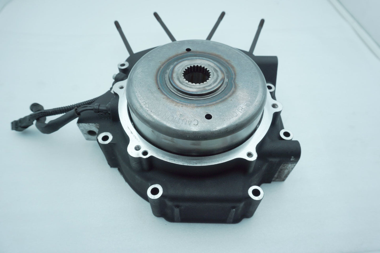2007 - 2017 Harley-Davidson Dyna Wide Glide Crankcase Shaft Engine Motor Cover 24649-06