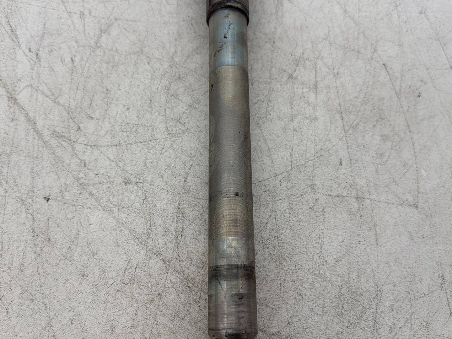 2013 Harley Heritage Softail Classic FLSTC OEM Front Wheel Axle Bolt Shaft