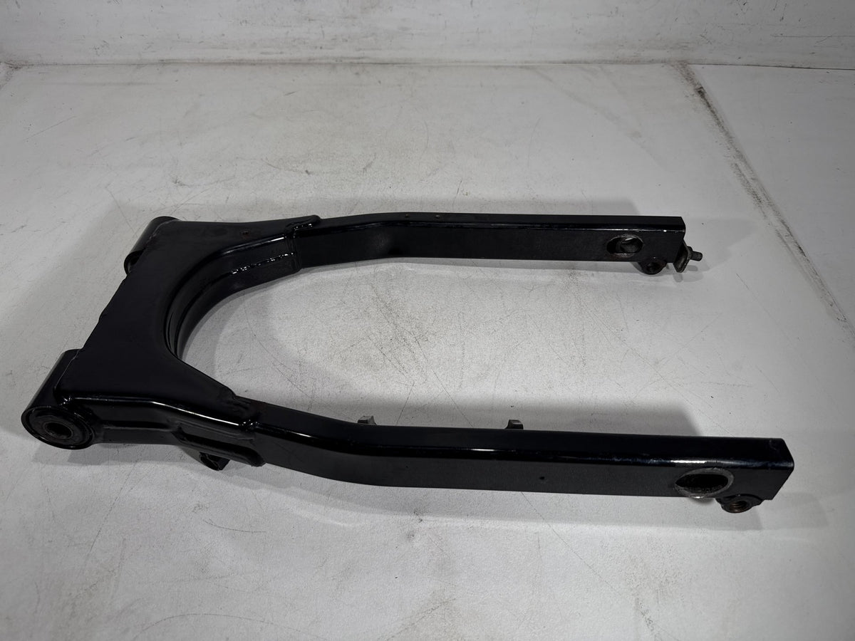 2001 Harley Electra Glide Touring Classic OEM Rear Fork Swingarm Swing Arm
