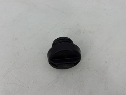 2007 - 2011 Harley-Davidson Touring Electra Glide Ultra Fuel Gas Tank Cap Bushing Hub 61274-92