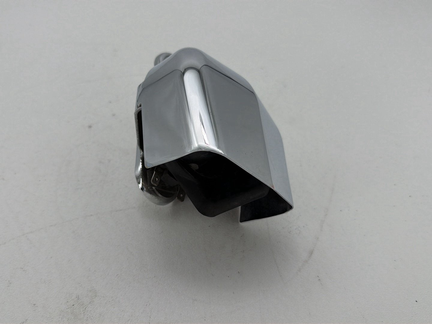 2011 Harley Heritage Softail Classic FLSTC OEM Horn Signal Klaxon Chrome Cover