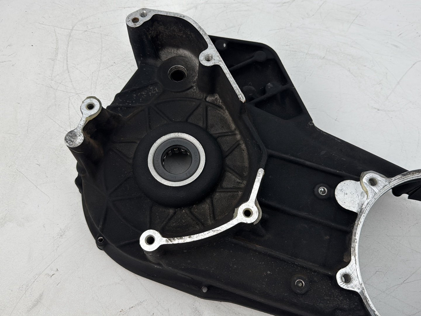 1999 - 2006 Harley-Davidson Touring Electra Glide Classic Inner Primary Clutch Cover 60677-94A