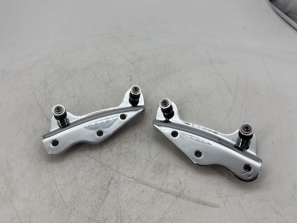 2010 Harley Street Glide Touring FLHX OEM 5 Point Detachable Docking Hardware