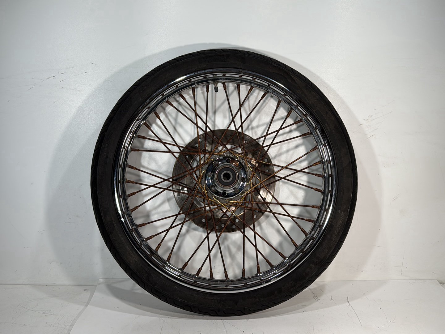 2005 Harley Dyna FXDWG Wide Glide OEM Front Wheel Rim Tire Spoked
