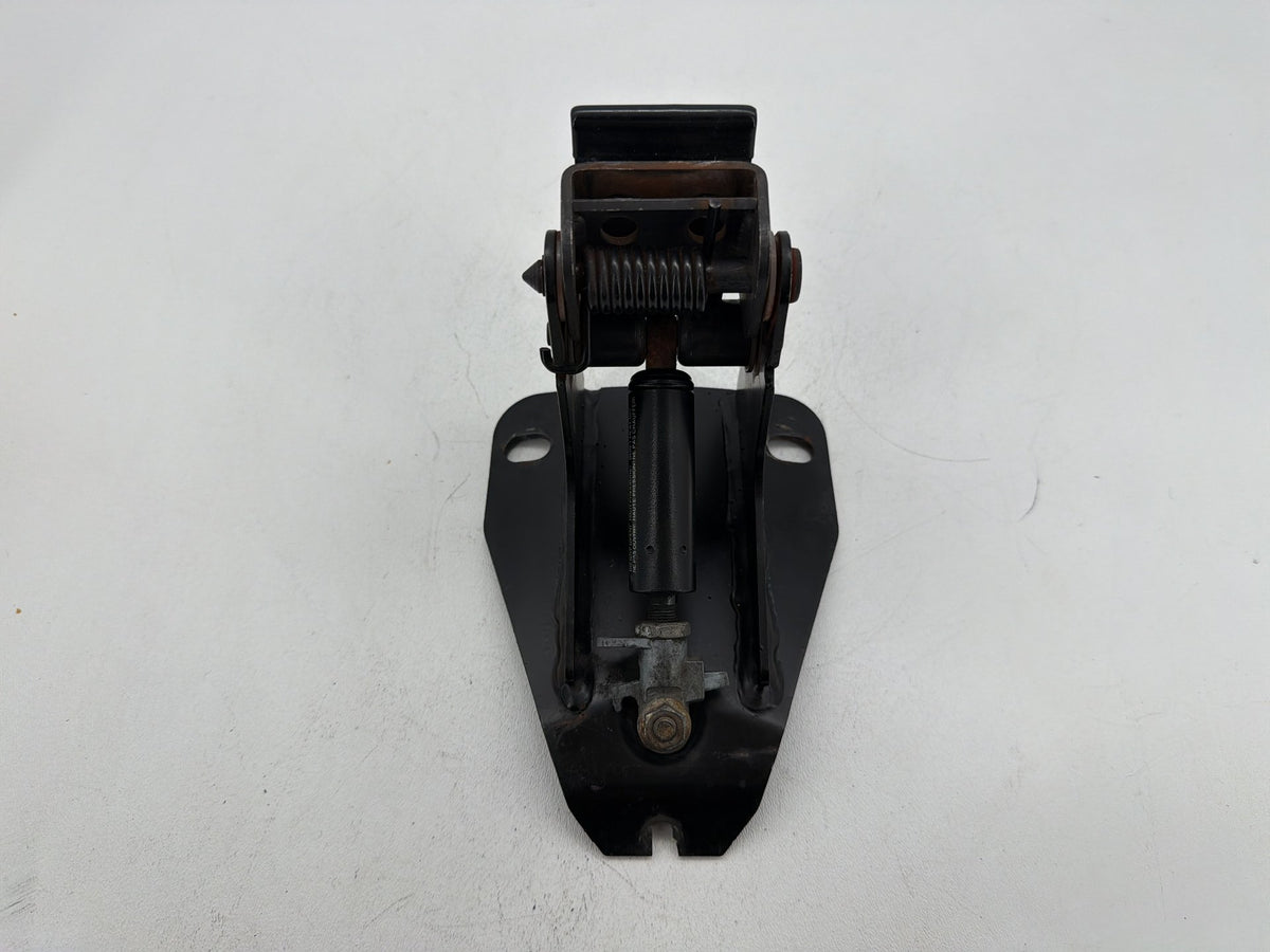 2011 Harley Electra Glide Touring Ultra OEM Adjustable Rider Backrest Lift Mount