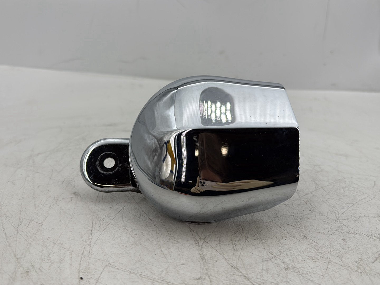 2005 Harley Dyna FXDWG Wide Glide OEM Horn Signal Klaxon Chrome Cover