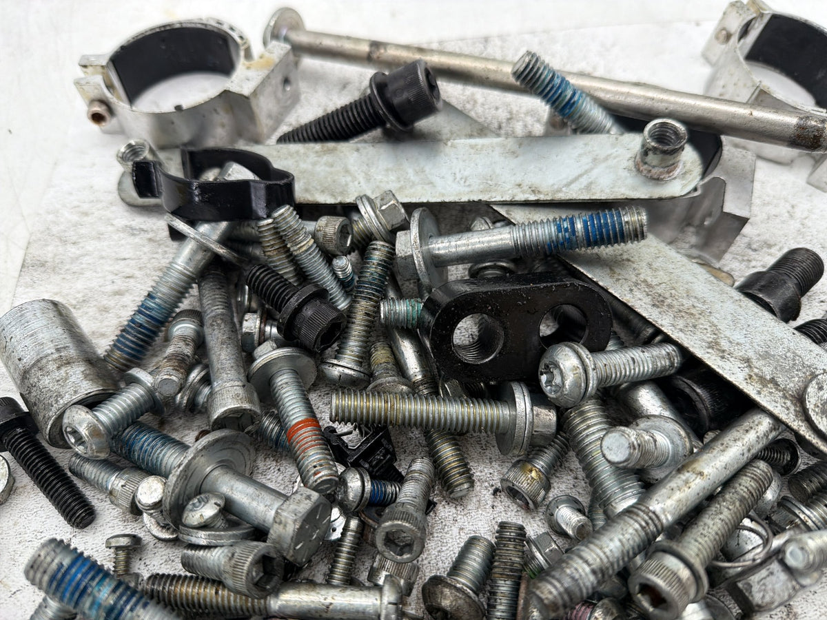 2020 Harley Softail Standard FXST OEM Hardware Bolts Nuts & Brackets