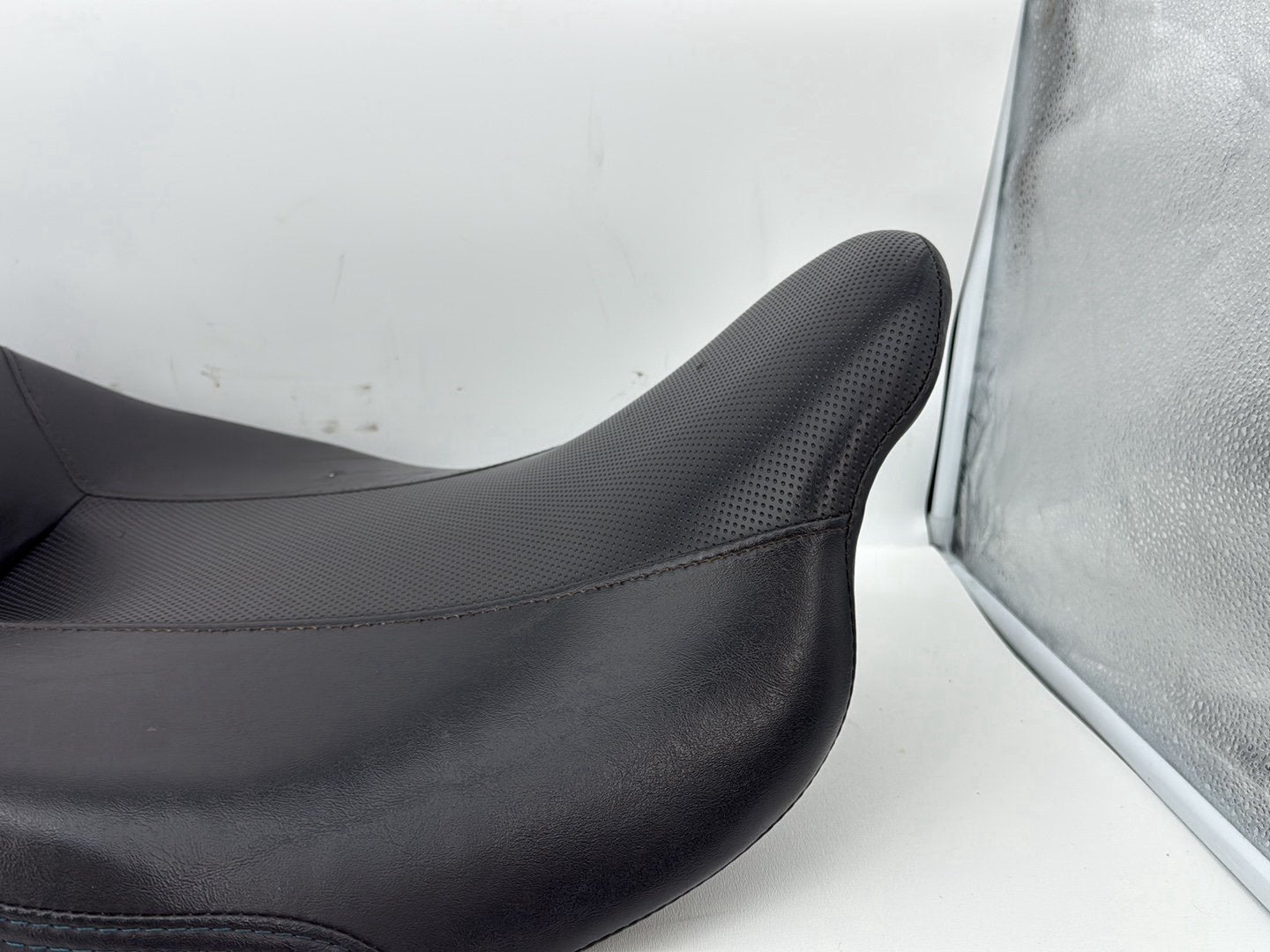 Harley-Davidson Misc  Passenger Rider Driver Seat Saddle HDMC