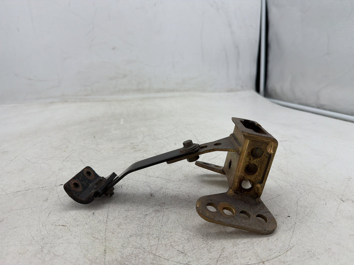 2015 Harley Electra Touring Ultra OEM Front Driver Rider Backrest Bracket Mount