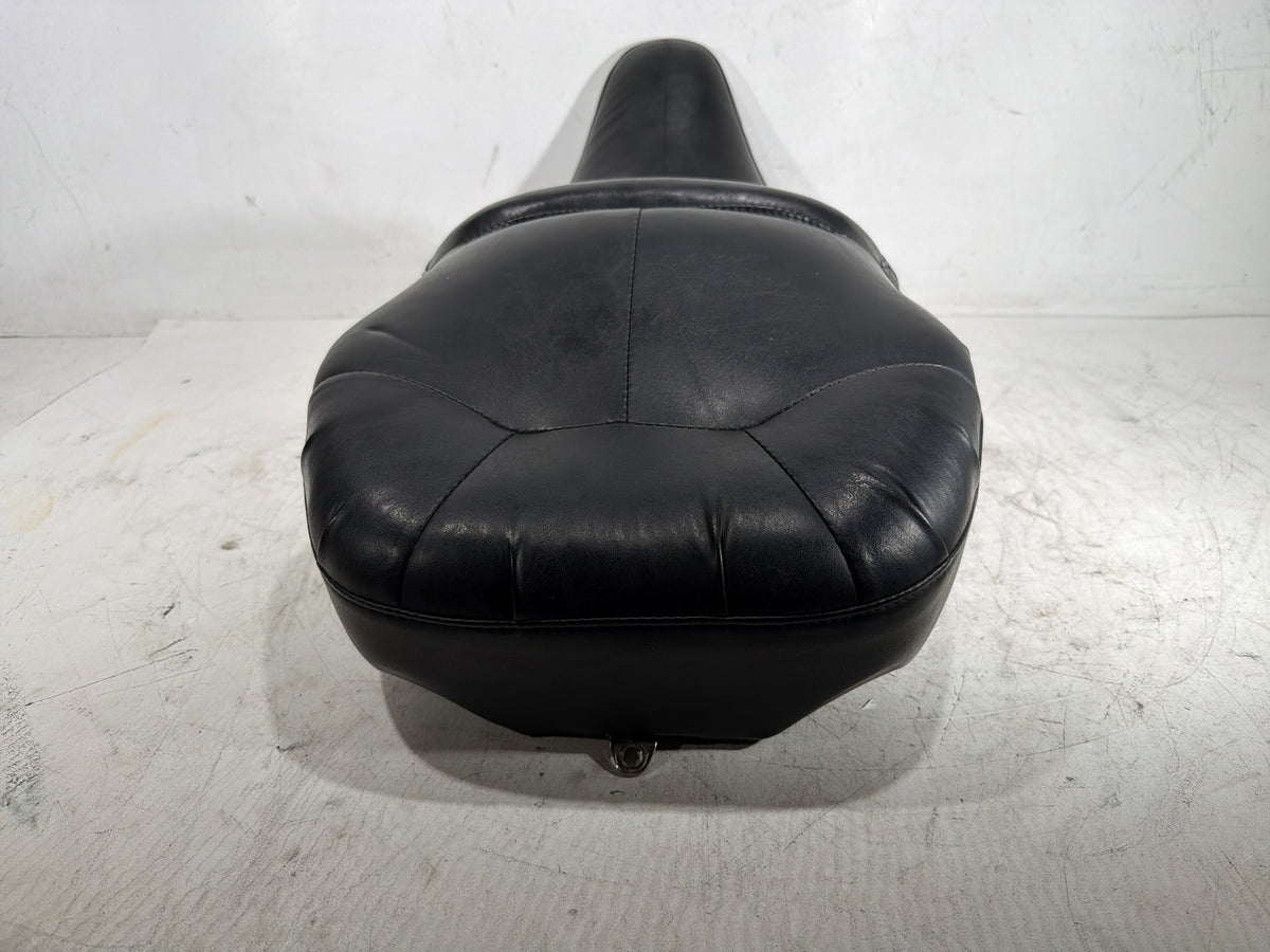 2004 Harley Electra Glide Screamin Eagle OEM Passenger Rider Driver Seat Saddle