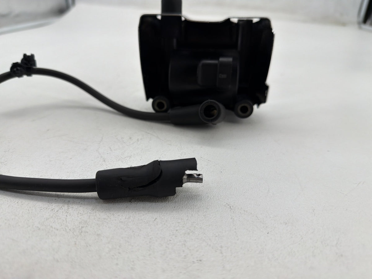 2011 Harley Softail Deluxe FLSTN OEM Ignition Coil Spark Plugs Cable w/ Cover