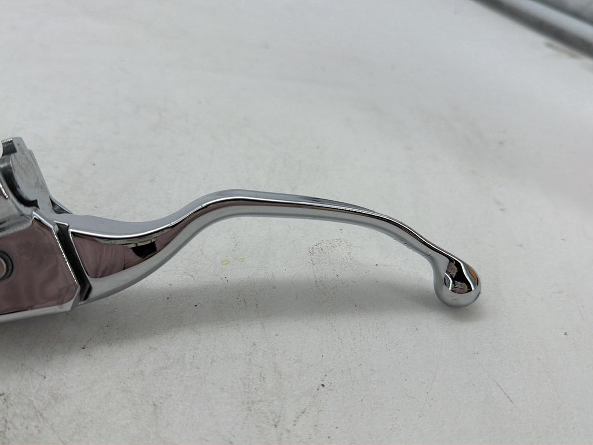 10 Harley Street Glide Touring OEM Front RH Brake Lever Master Cylinder CHROME
