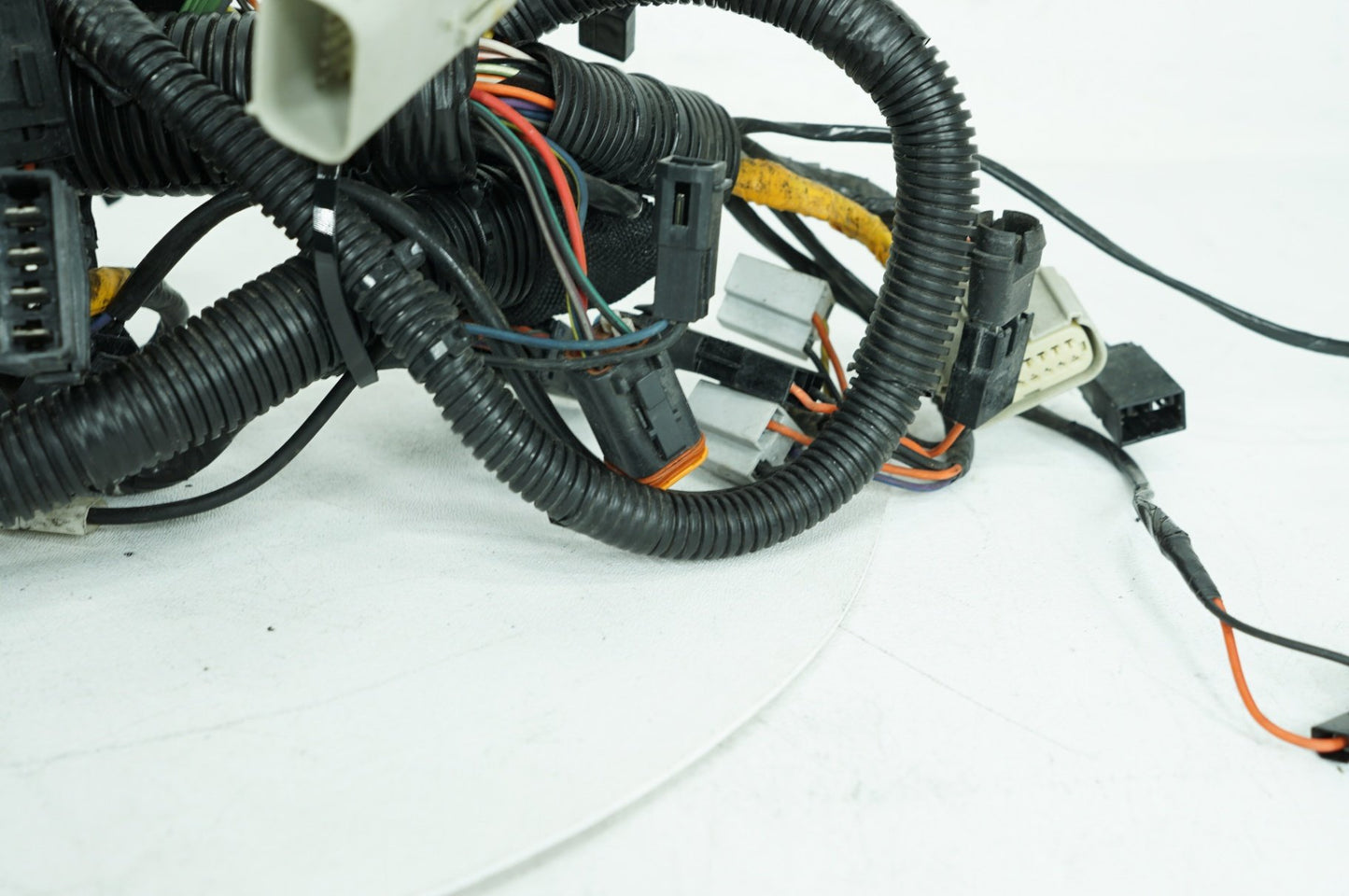 2008 - 2016 Harley-Davidson Touring Electra Glide Ultra Front Sub Wiring Harness Loom Interconnect 70232-10