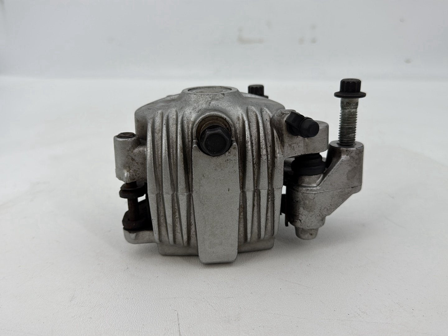 2004 - 2013 Harley-Davidson Sportster 883 Custom Front Left 1 Brake Caliper 44121-04