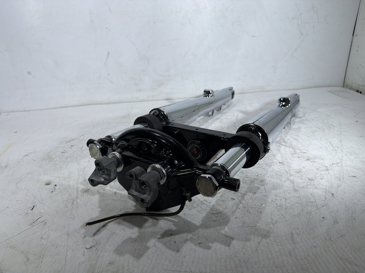 04 Harley Electra Glide CVO Eagle Front Triple Tree Set LH RH Fork Legs Sliders
