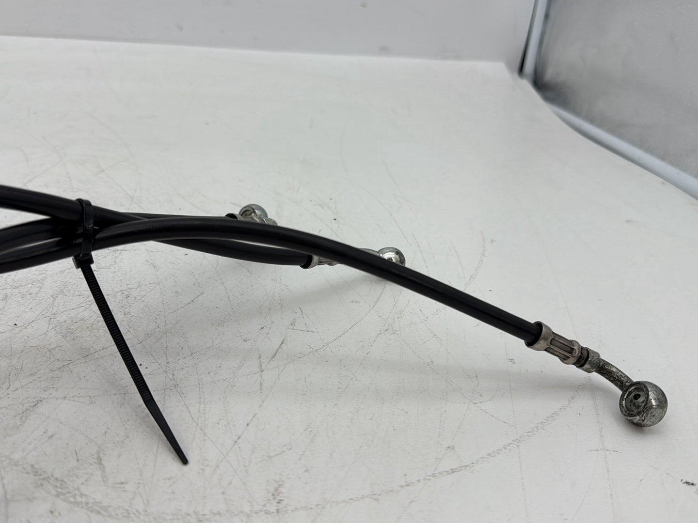 2007 Harley Touring FLHTCU Electra Glide Ultra OEM Front Brake Hose Line Pipe