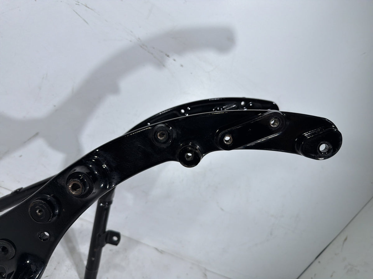 2010 Harley Electra Glide Touring OEM Rear Back Sub Frame Rail Bar 48079-09BHP