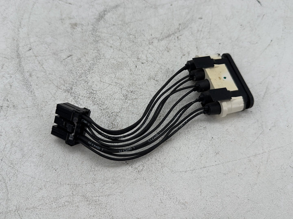 06 Harley Street Glide Touring FLHXI OEM Dash Indicator Lamp Wire Plug 68789-96A