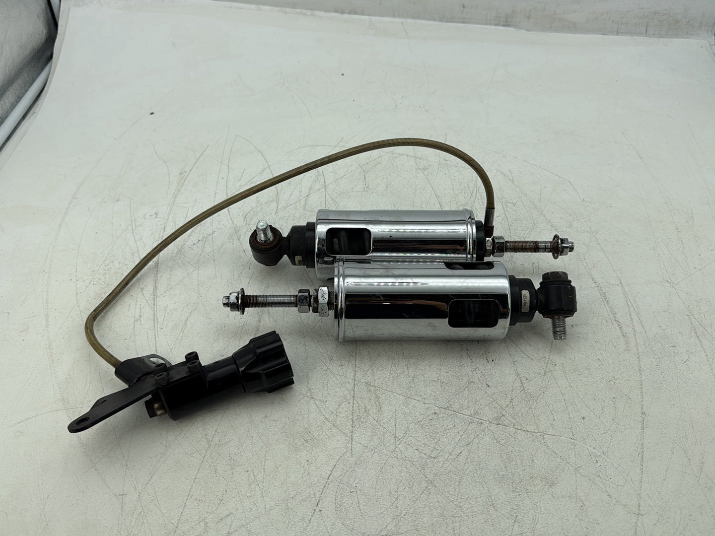 2011 Harley Softail FLSTFB Fat Boy OEM Rear Left Right Shock Absorbers
