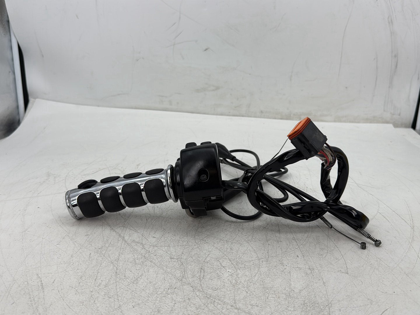 2005 Harley Electra Glide Touring Ultra FLHTCUI OEM Right Engine Start Kill Switches Controls