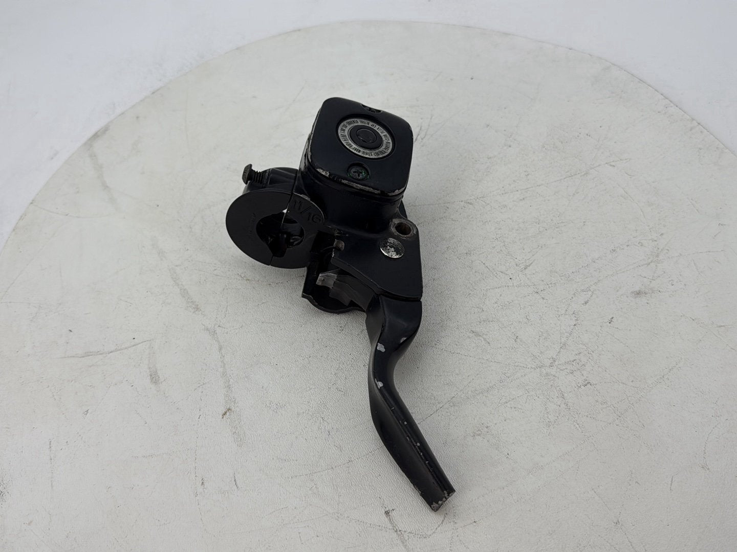 2012 Harley Dyna Fat Bob FXDF 103 OEM Front Right Brake Lever Master Cylinder