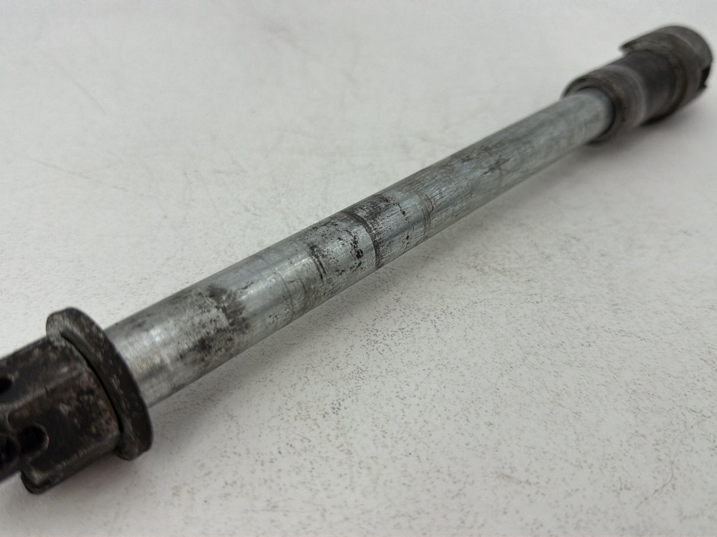1986 - 1998 Harley-Davidson Softail Heritage Classic Rear Wheel Axle Bolt Shaft 41110-79A