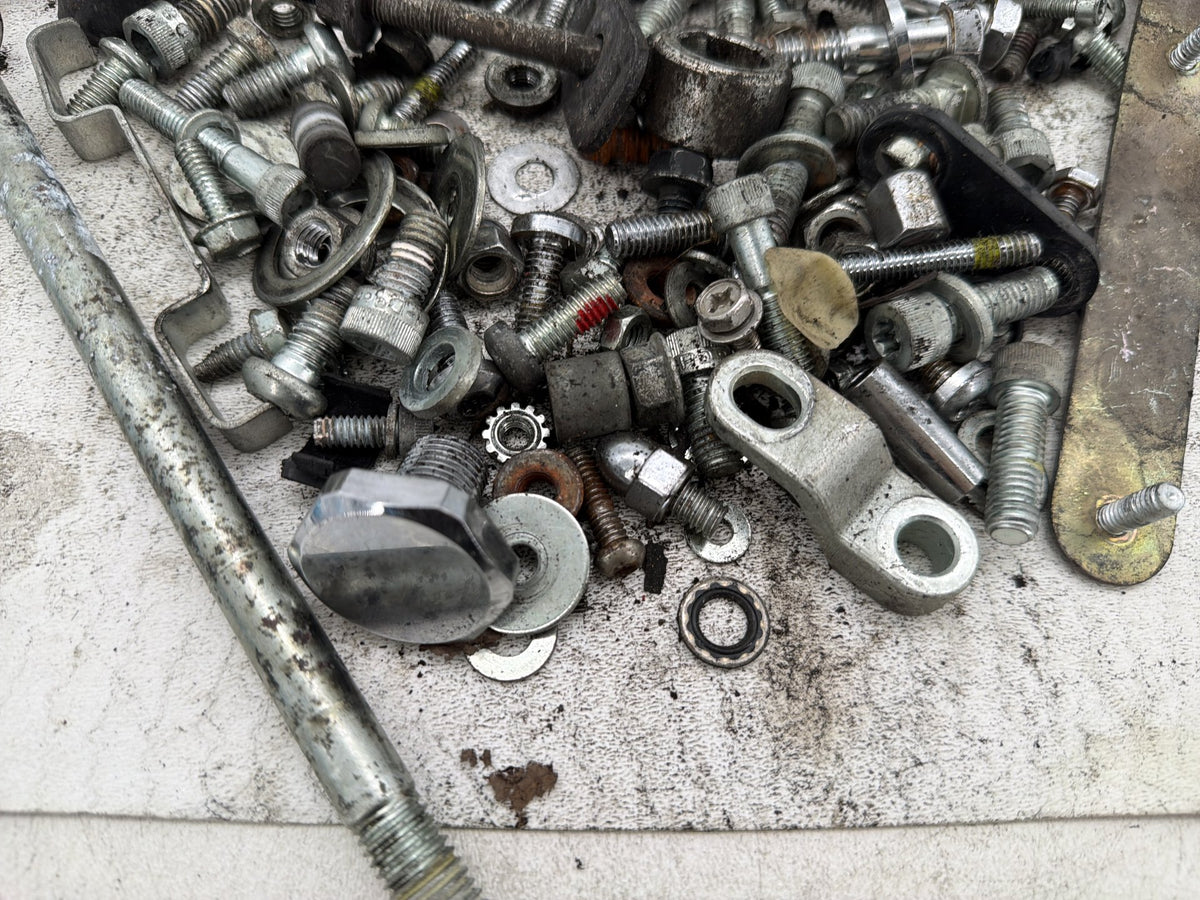 2003 Harley Softail Deuce FXSTDI OEM Hardware Bolts Nuts & Brackets