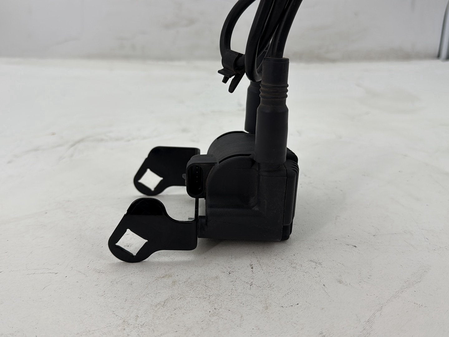 2007 Harley Street Glide Touring FLHX OEM Ignition Coil Spark Plugs Cable