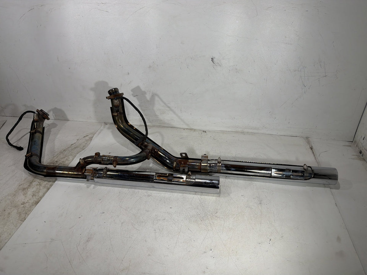 07 Harley Dyna Super Glide Exhaust Header Pipes Muffler Vance & Hines NO Bracket