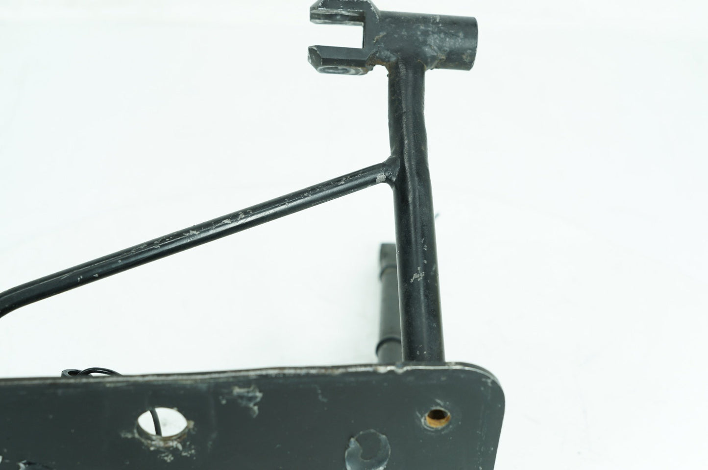 1999 - 2006 Harley-Davidson Softail Deuce Mount Bracket Support Holder 90785-94