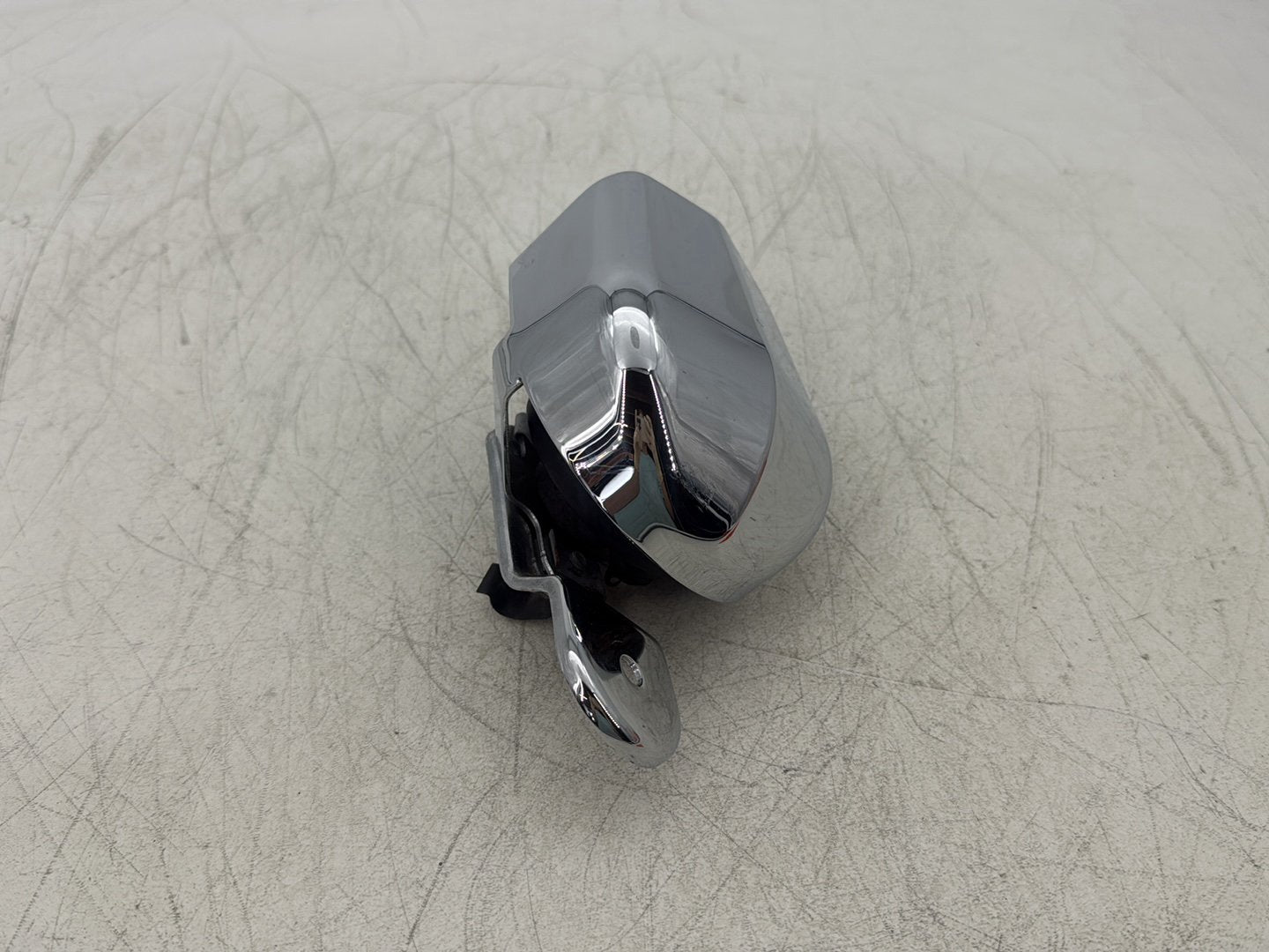 2011 Harley Street Glide Touring FLHX OEM Horn Signal Klaxon Chrome Cover