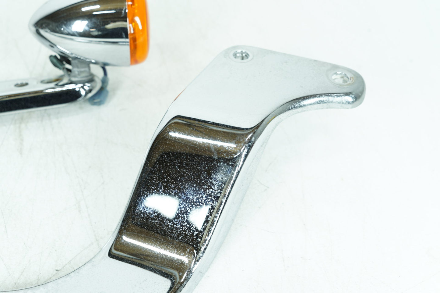 1999 - 2006 Harley-Davidson Softail Fat Boy Rear Left Right Fender Struts Bracket & Turn Signal   	59964-03