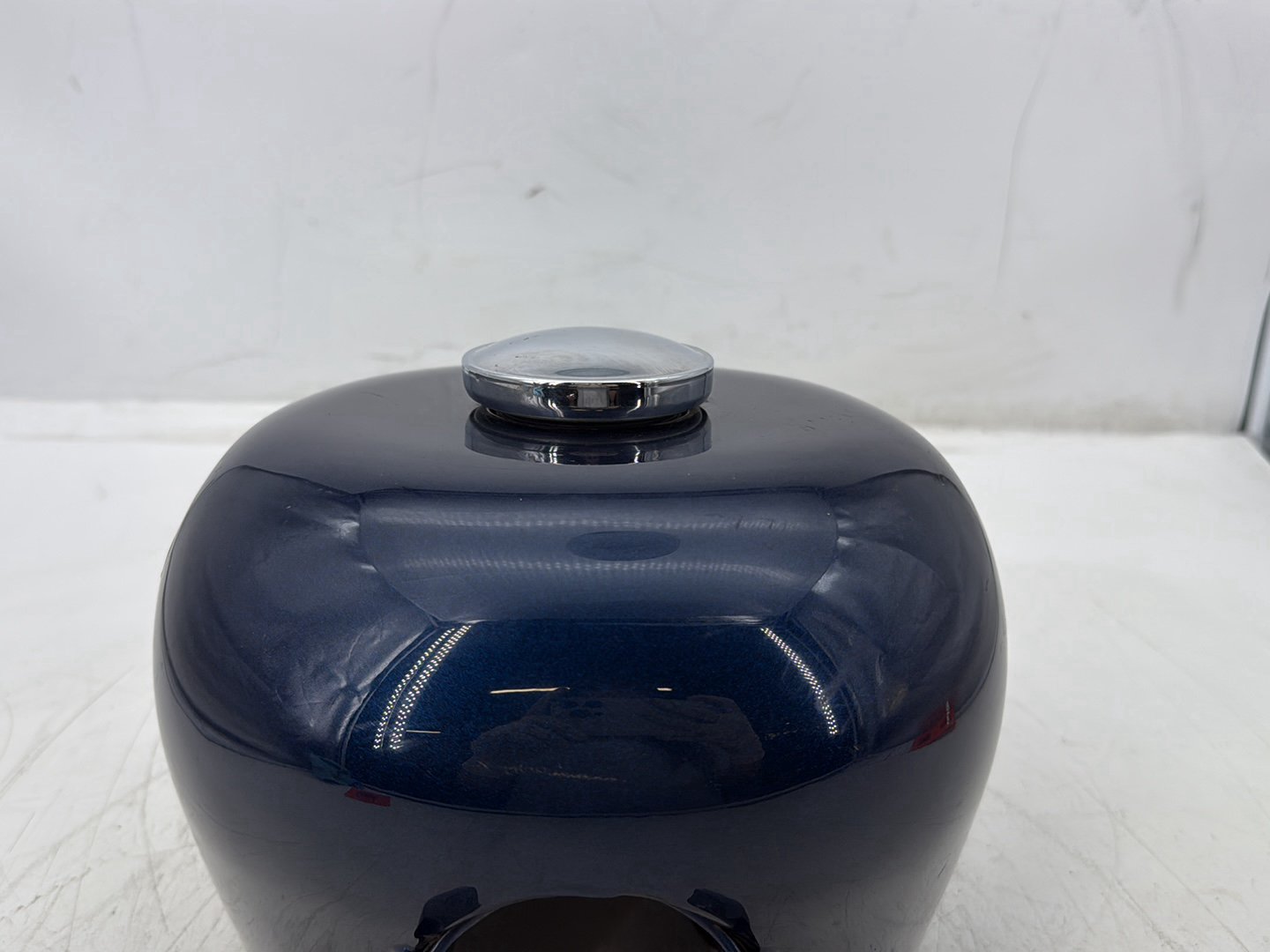 2013 Harley Forty-Eight Sportster 1200X OEM Fuel Gas Tank Gasoline Reservoir