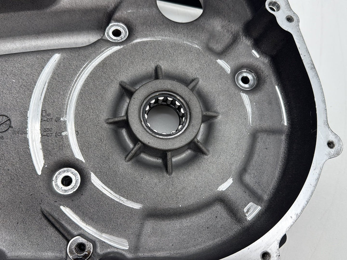 2007 Harley Touring FLHTCU Electra Glide Ultra OEM Inner Primary Clutch Cover