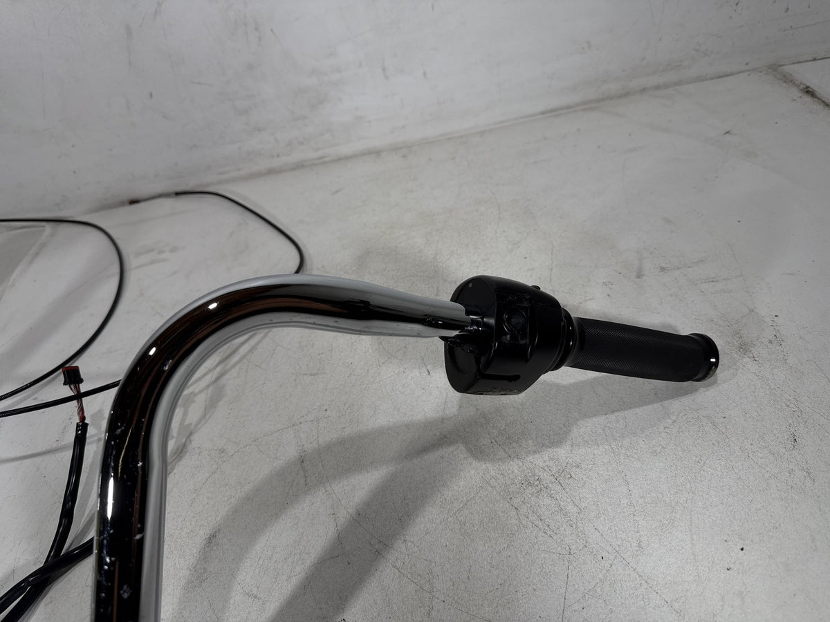 2011 Harley Softail Deluxe FLSTN OEM Handlebars Left Right Switches Controls